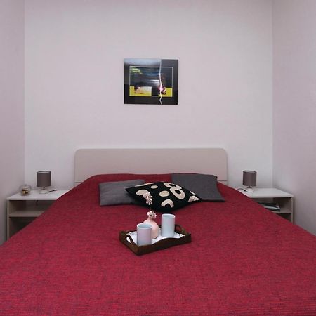 1 Bedroom Gorgeous Apartment In 扎达尔 外观 照片